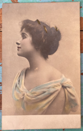 1916