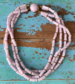 Vintage ketting met vierkante kralen
