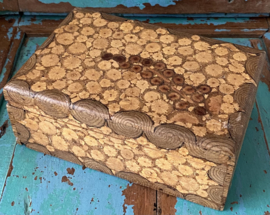 Bijzondere houten doos