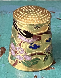 Cloisonné vingerhoed