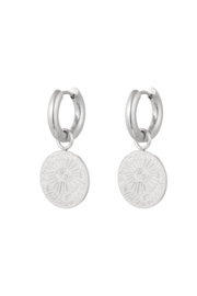 Oorbellen oog coin zilver