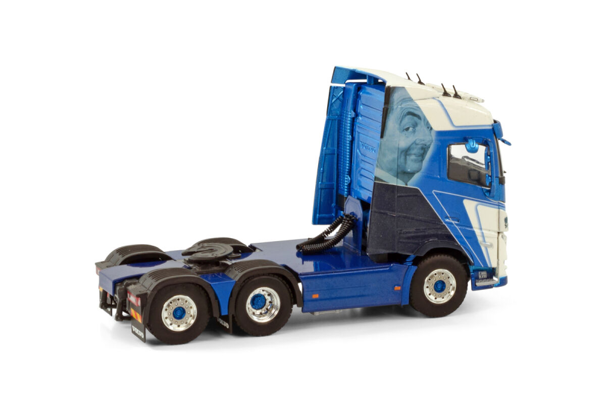 01-3724 KJELD FREDERIKSEN; VOLVO FH5 GLOBETROTTER 6X2 TAG AXLE