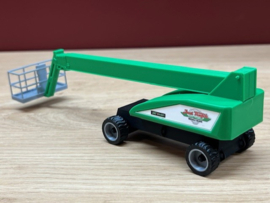 JMT Zelfrijdende Hoogwerker schaal 1:50 ( Groen)