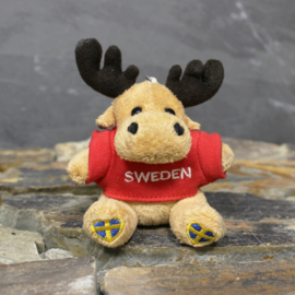 Keychain Moose in a red shirt