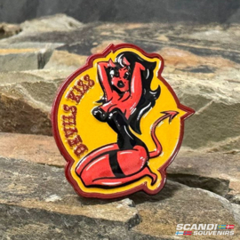 DEVILS Kiss- Pin