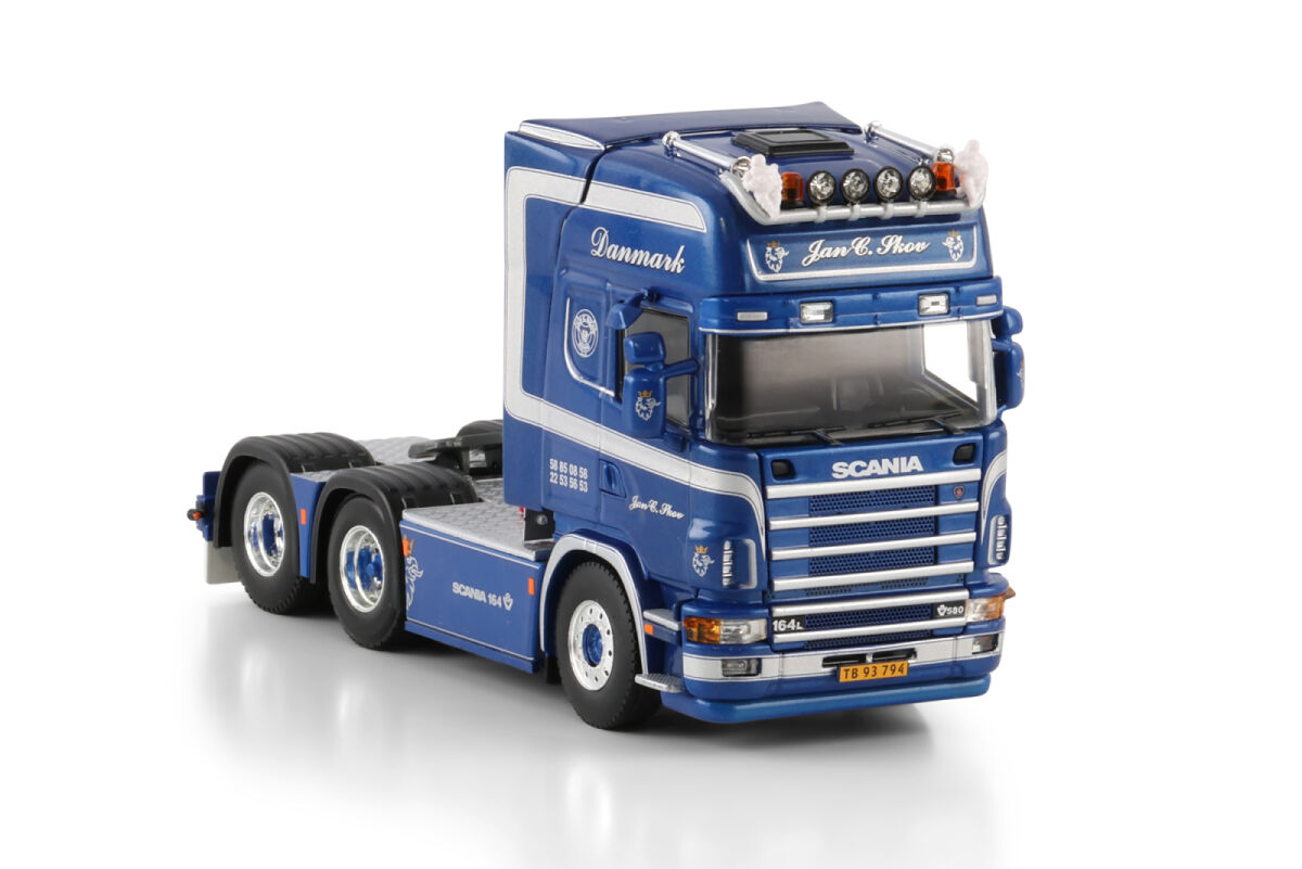 WSI 01-4687 Jan C Skov; SCANIA 4 SERIES TOPLINE 6X2 TAG AXLE