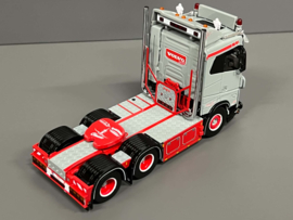 WSI 01-5237 PBT Belgium; VOLVO FH5 SLEEPER CAB 6X2 TAG AXLE