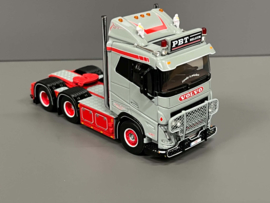 WSI 01-5237 PBT Belgium; VOLVO FH5 SLEEPER CAB 6X2 TAG AXLE