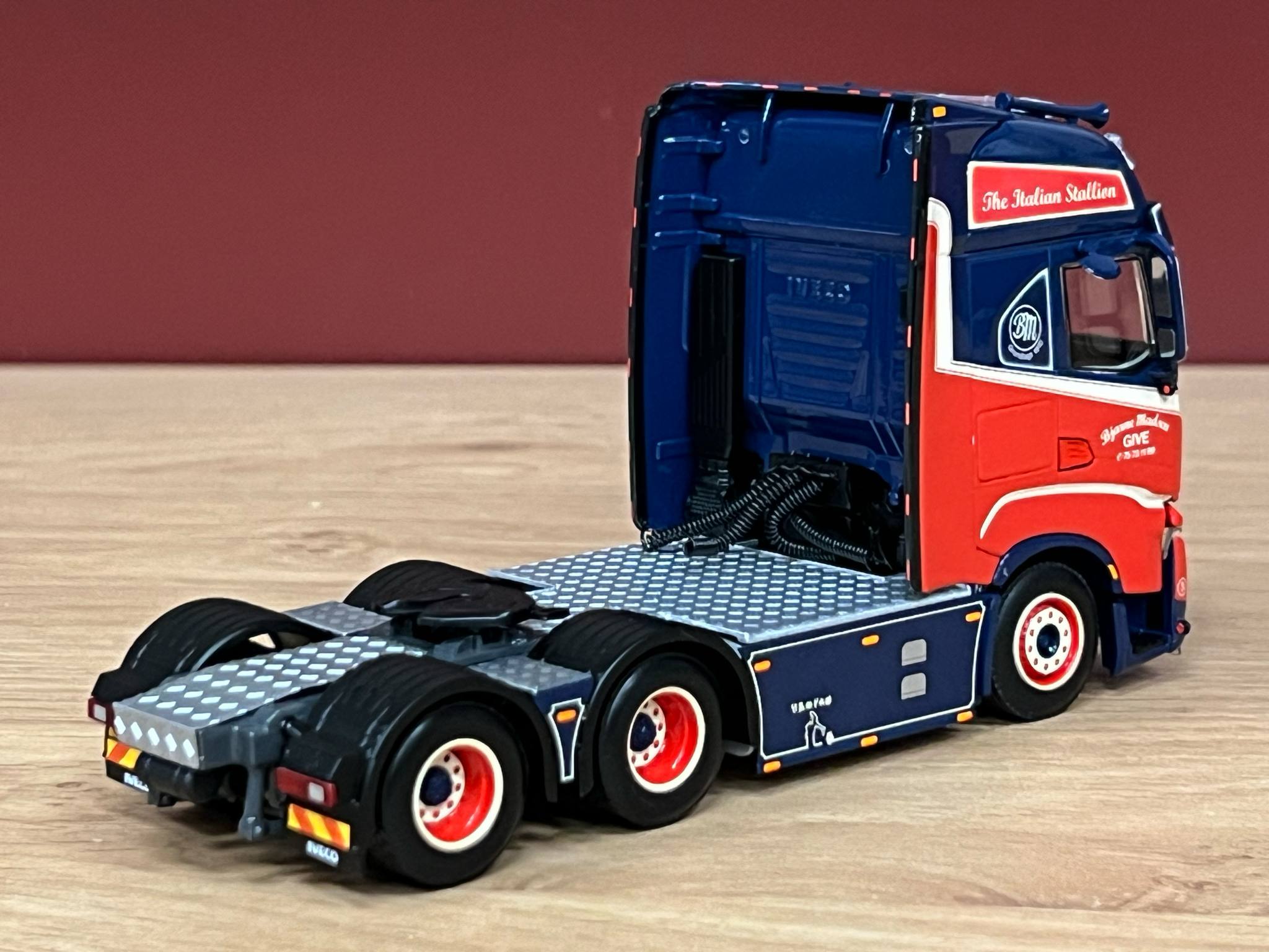 WSI 01-4429 Bjarne Madsen; IVECO S-WAY AS HIGH 6X2 TAG AXLE