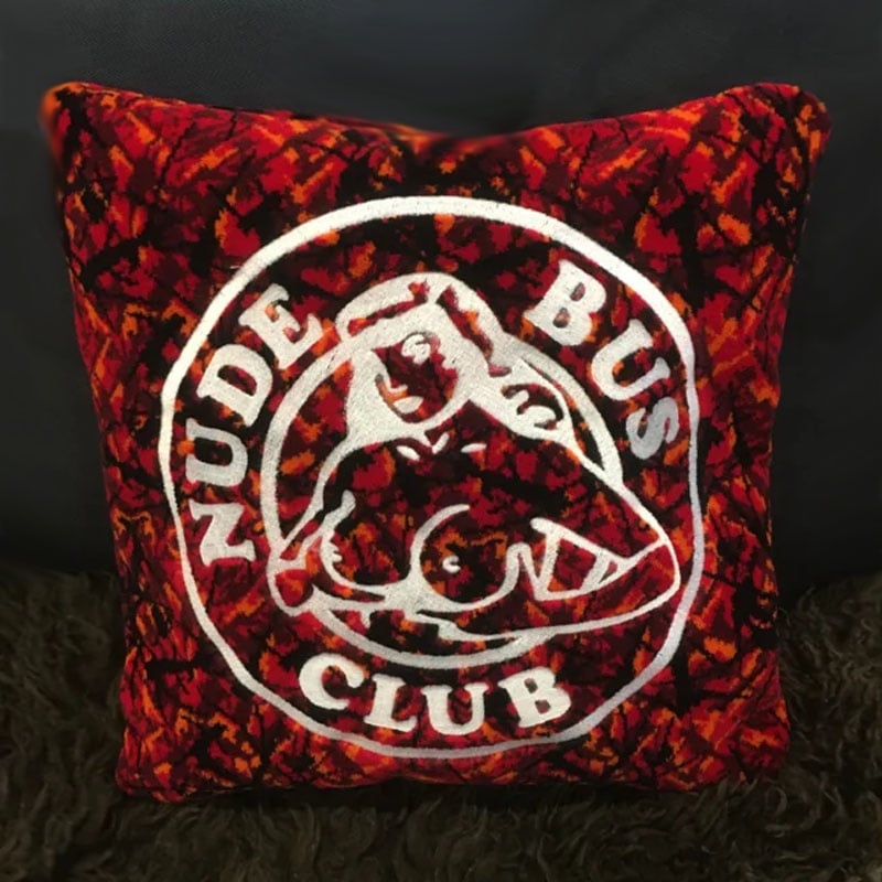 Gematigd Overdreven zeewier Nude Bus Club - Red Danish Pluche Pillow | Accessoires | scandi-souvenirs