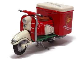 Zündapp Bella met koffer 1:43 PC11962