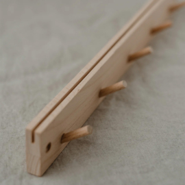Houten wandhaken met kaarthouder - 42 cm