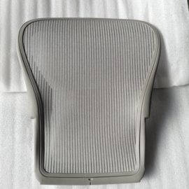Aeron Classic - Rug  frame Smoke (lichtgrijs) /  pellicle Classic Zinc / C -  size