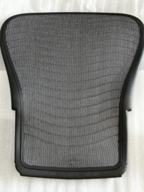 Aeron Classic - Rug frame Graphite / pellicle Wave Platinum / C - size