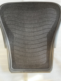 Aeron Classic - Rug frame Graphite / pellicle Wave Carbon / C - size