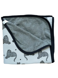Omslagdoek newborn Luipaard grijs