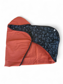 Omslagdoek newborn Dieren zwart-roest