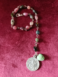 Vintage reisamulet: The Ever-Watchful