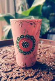 Roze glazen theelichthouder uit India met de handbeschilderd