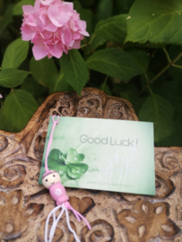 Good Luck kaartje met houten Gelukspoppetje Medium