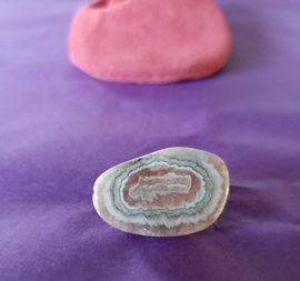 Suède Amulettasje | Medicinebag | roze | Rhodochrosiet
