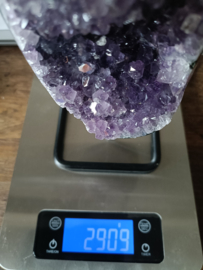 Ruwe Amethist Cluster op een sokkel 2909 gram