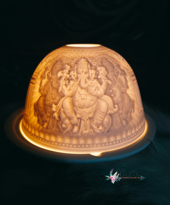 Sfeervolle roomwitte waxinelicht van porselein 'Ganesha'