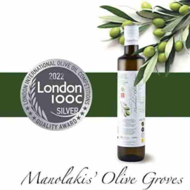 Olijfolie Extra Vierge 2 x 500 ml + pot olijven +  450 gram tijmhoning.