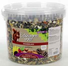 Eekhoornvoer Knabbelmix emmer 3kg