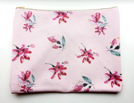 SoulCollage® reispakket met  roze XL etui met bloemen