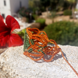 Vintage geknoopte Tibetaanse armband met steen en kraaltjes nr. 2