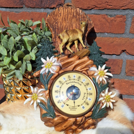 Vintage kunststof barometer met edelhert en edelweis