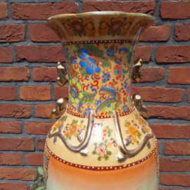 Vintage grote Chinese grondvaas met gouden decoratie, H 52 cm