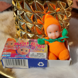 Vintage Mini baby in matchbox/Mini dolls /Lucifer"popje, oranje, 70's