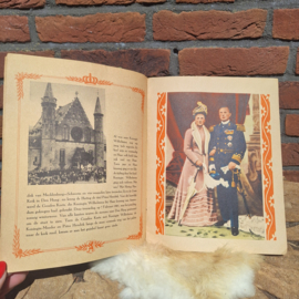 Jubileum Prentenboek  'Onze Geliefde Vorstin Koningin Wilhelmina'