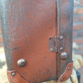 Vintage  bruine koffer van geperst karton i.cm. leder, Jaren '50