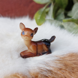 Vintage Bambi plastic liggend