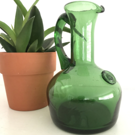 Vintage  groen glazen schenkkan/ vaas/ fles uit de 70's