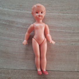 Vintage plastic popje met  bewegende armen en benen, 8 cm