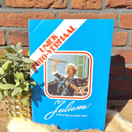 Vintage Uniek foto/verhaal boekje 'Juliana in zeventig bewogen jaren'