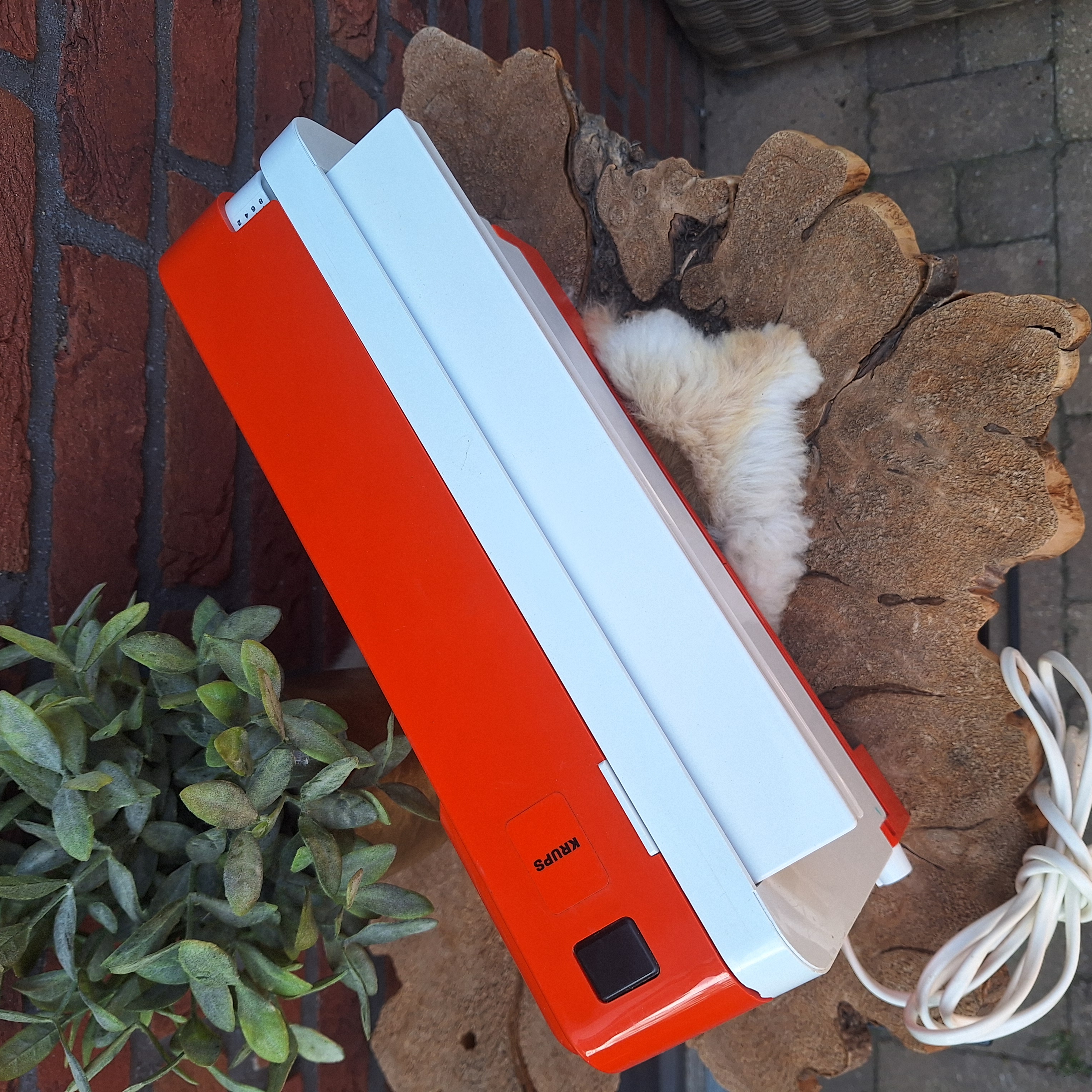 Vintage Krups snijmachine in oranje/wit