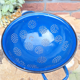 SALE: Vintage donkerblauw emaille vergiet met zwarte rand