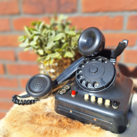 Zwarte antieke bakelieten telefoon PTT, type 1950