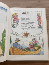 Vintage boekje 'Oude Rijmpjes en Versjes', Rie Cramer