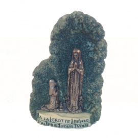 SALE: Oud resin "beeldje" Lourdes