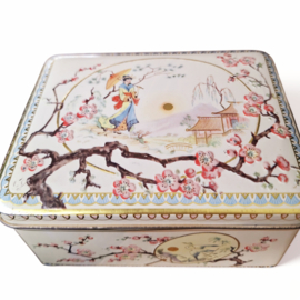 Vintage blikje met Chinese reliëf print