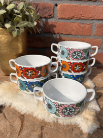 Vintage soepkommen(6) met 70's bloemen dessin