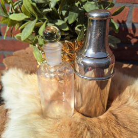 Vintage reis stopflesje/ decanter in metalen container, Jaren '30