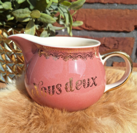 Vintage schenk kannetje van Villeroy en Boch, "Nous Deux", roze