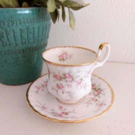 Vintage kop en schotel 127,  Royal Albert, Victoriana Rose